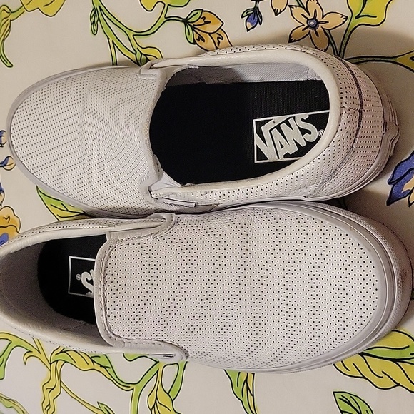 Vans Leather Perforated Slip On - Picture 8 of 8